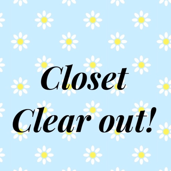 ❤️ Reduced Shipping Today! Message Me for a Closet Clear Out Deal!  🛒🏃‍♀️ - Picture 3 of 11